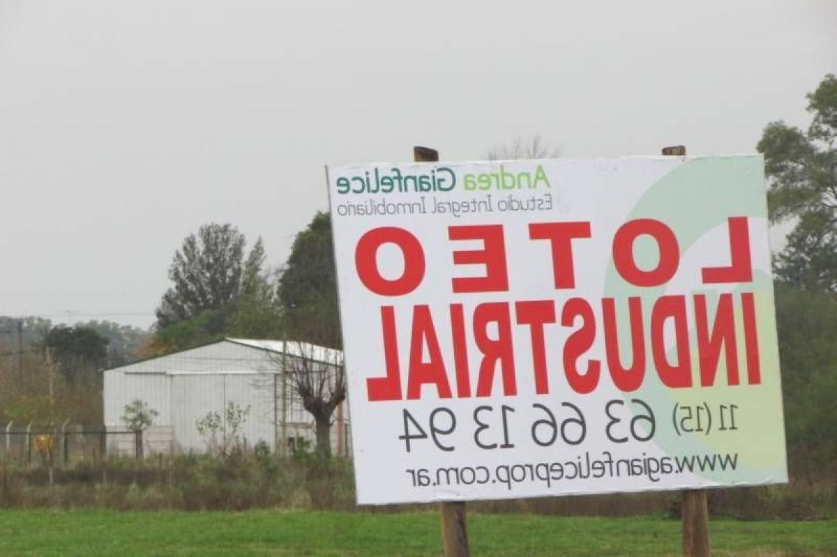  Land in Lobos, Argentina No. 38758