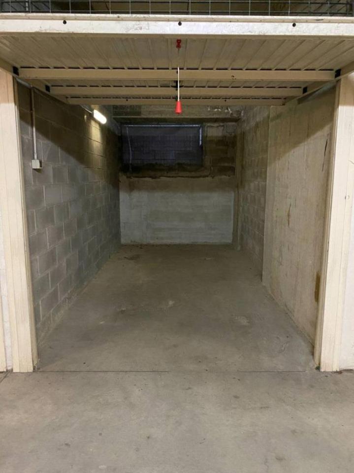 Garage in Milan, Italy 14m², Nr. 242476