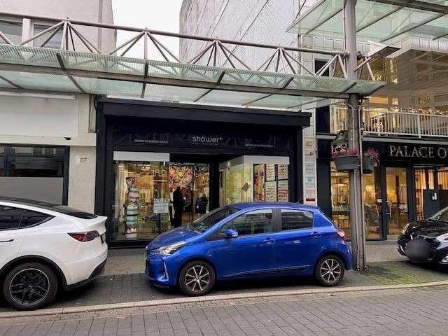 Propriété commerciale à Krefeld, Germany 196m² No. 223405