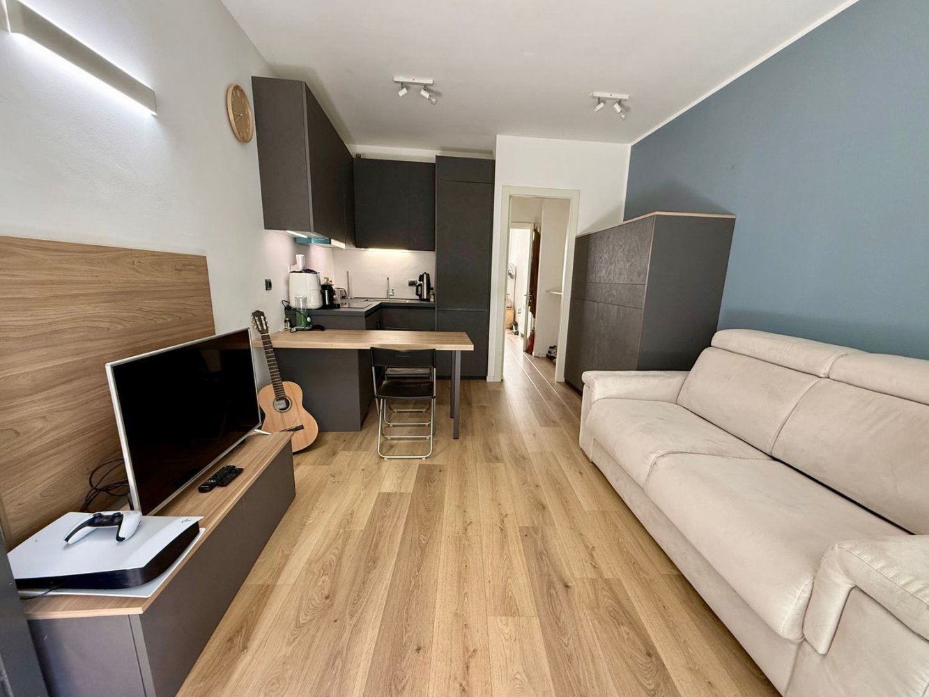 2 bedrooms Apartment in Milan, Italy No. 364965