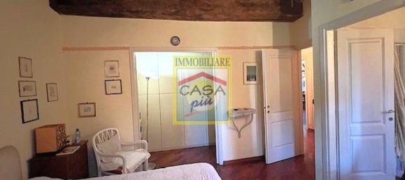 8 rooms House in Cascina, Italy No. 47966 11