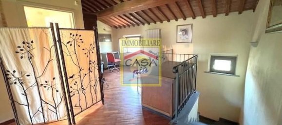 8 rooms House in Cascina, Italy No. 47966 19