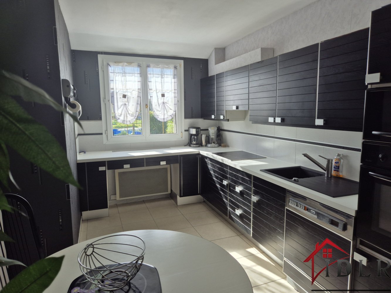 4 bedrooms House in Villiers-en-Lieu, France No. 233220