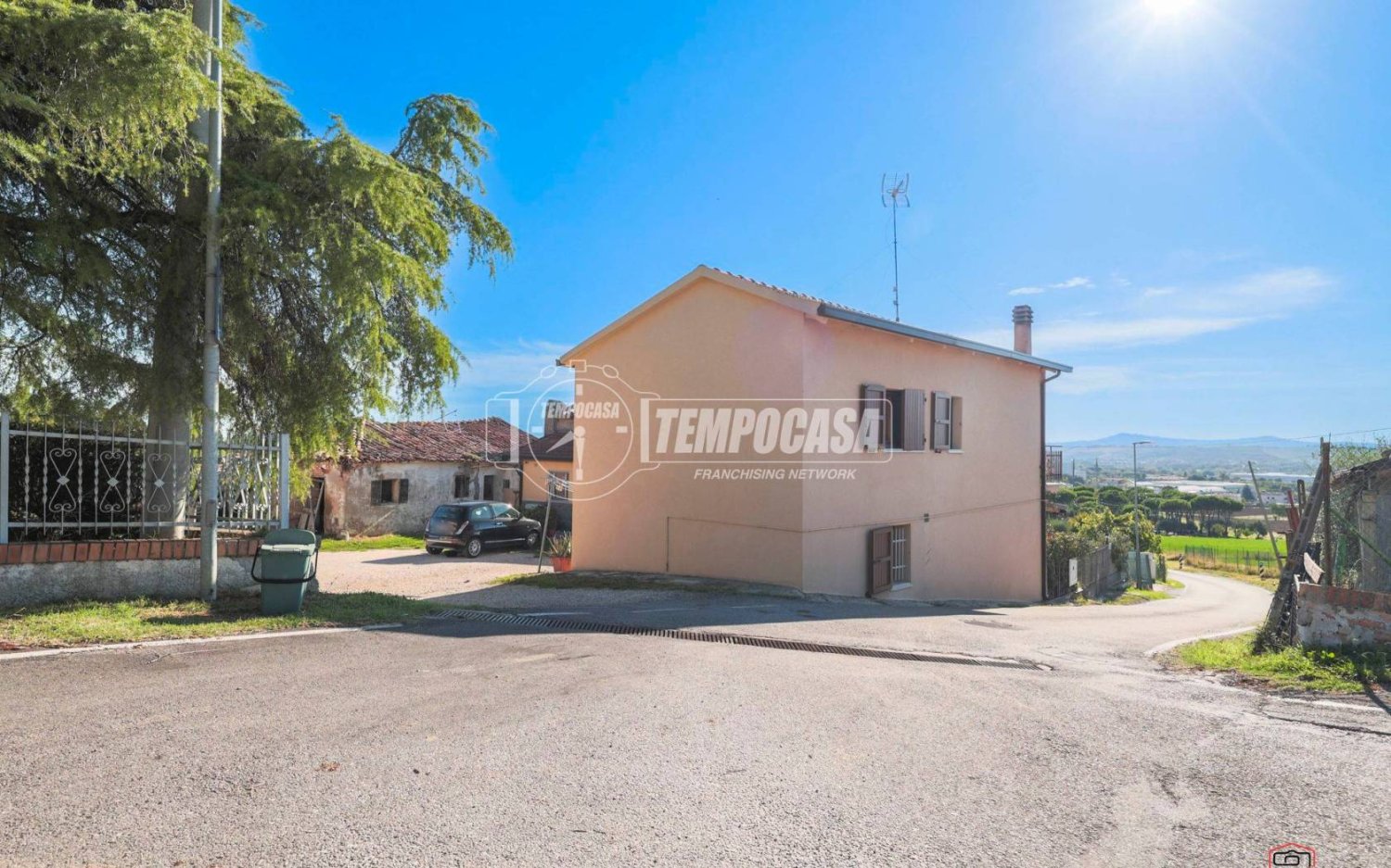 2 bedrooms House in San Clemente, Italy No. 400643