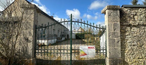 Casa de 5 dormitorios en Maves, France No. 68291 9