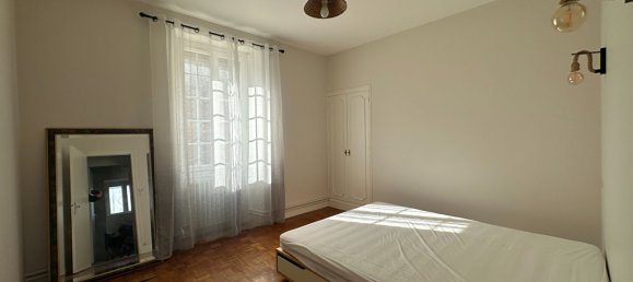 Casa de 5 dormitorios en Maves, France No. 68291 2