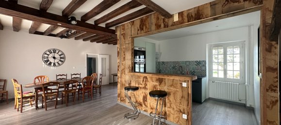 Casa de 5 dormitorios en Maves, France No. 68291 12