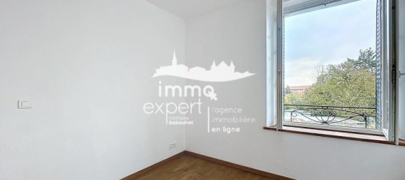 2 chambres Appartement à Mirecourt, France No. 156413 5