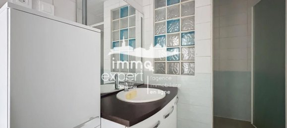 2 chambres Appartement à Mirecourt, France No. 156413 7