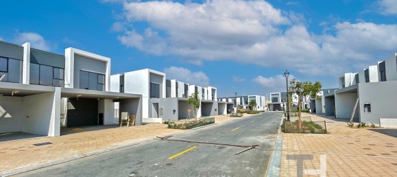 3 bedrooms Townhouse in Dubai Land, UAE No. 30568 15