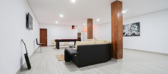 3 bedrooms House in Lanhoso, Portugal No. 181268 10