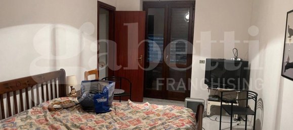 Villa de 4 dormitorios en Mercogliano, Italy No. 159228 4