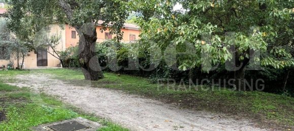 Villa de 4 dormitorios en Mercogliano, Italy No. 159228 11