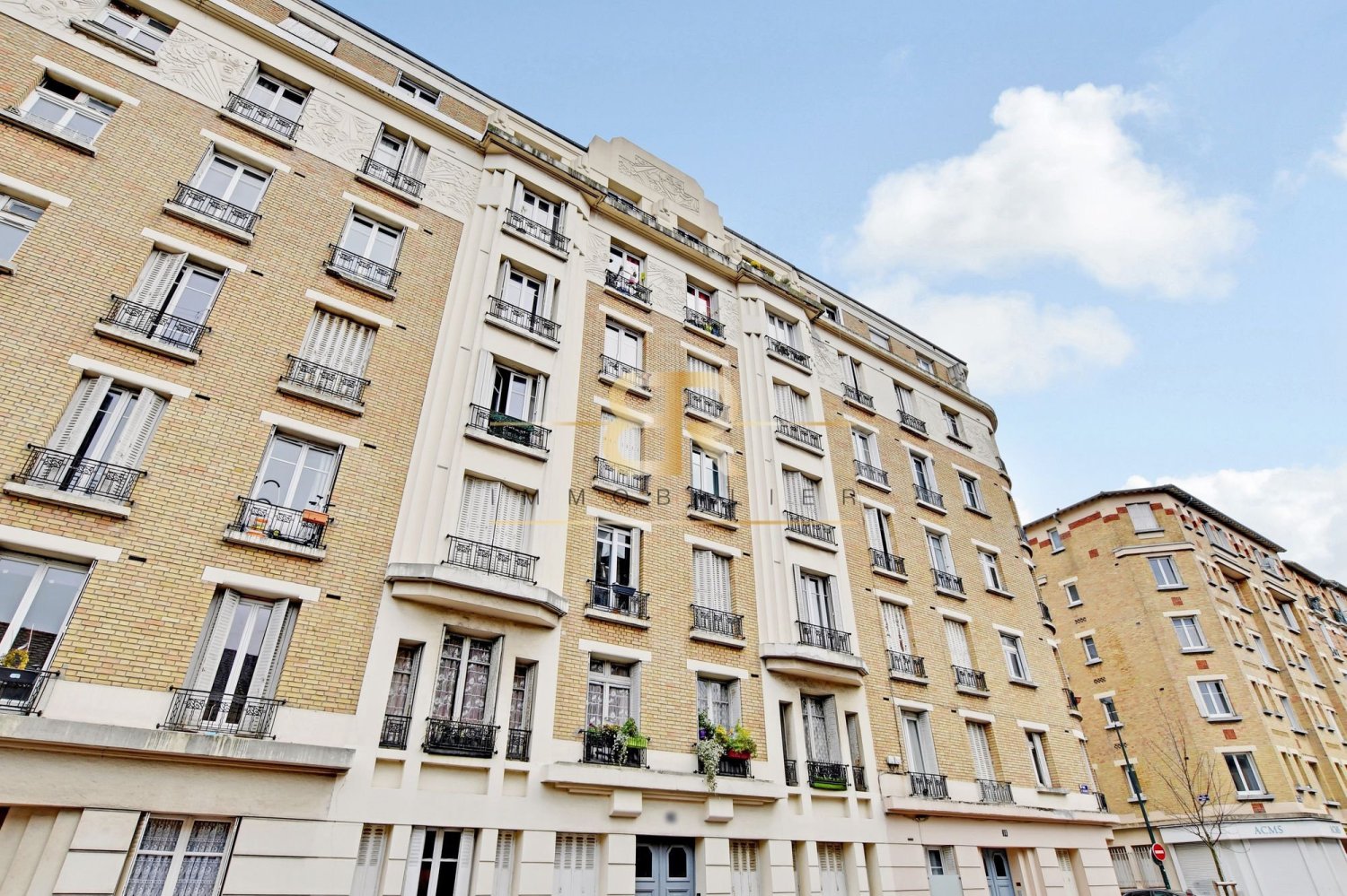 Estudio en Clichy, France No. 162373