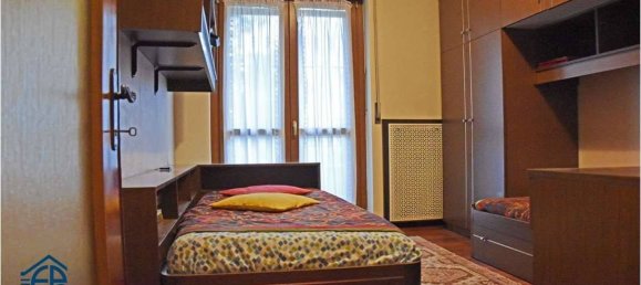 4 rooms Apartment in Sesto San Giovanni, Italy No. 271633 18