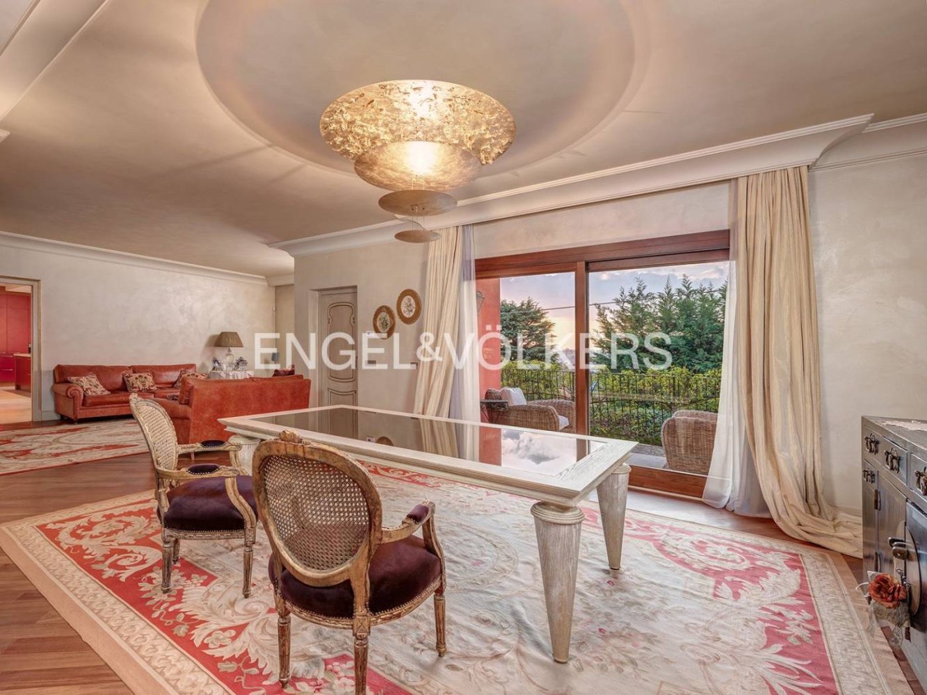 Villa de 4 dormitorios en Dolzago, Italy No. 126298