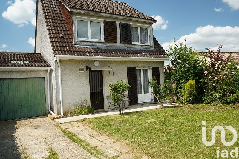 3 Schlafzimmer Haus in Magnanville, France, Nr. 319461