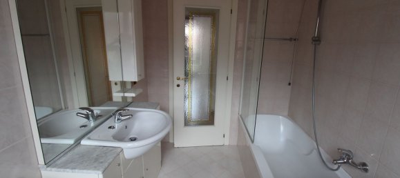 4 Schlafzimmer Wohnung in Arzignano, Italy, Nr. 328330 7