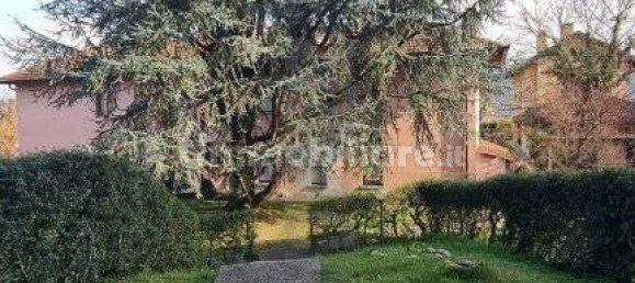 3 bedrooms House in Vergiate, Italy No. 163433 42