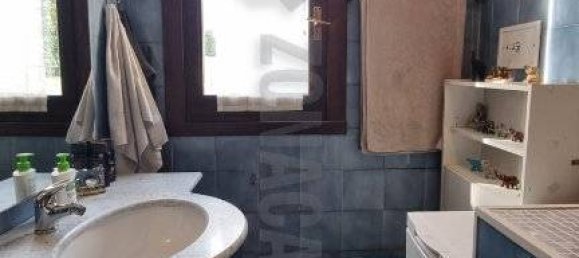 3 bedrooms House in Vergiate, Italy No. 163433 23