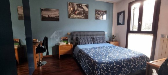 3 bedrooms House in Vergiate, Italy No. 163433 15