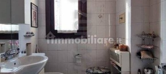 3 bedrooms House in Vergiate, Italy No. 163433 34