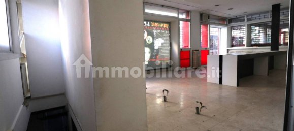 2 rooms Commercial property in Bologna, Italy No. 194839 6