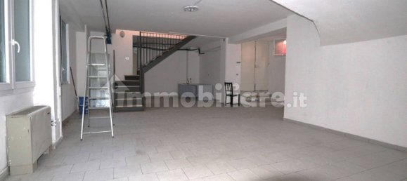 2 rooms Commercial property in Bologna, Italy No. 194839 10