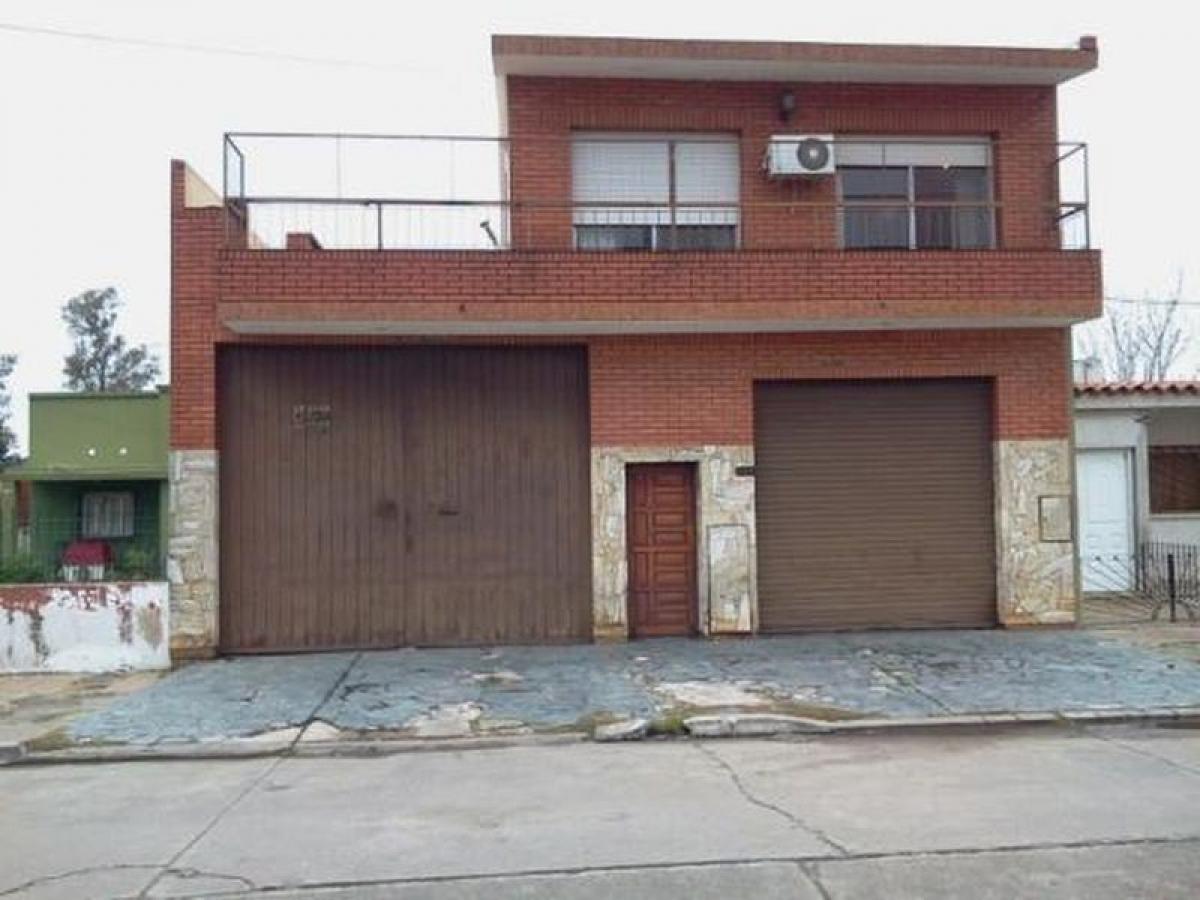 Casa T4 em Quilmes, Argentina N.º 7553