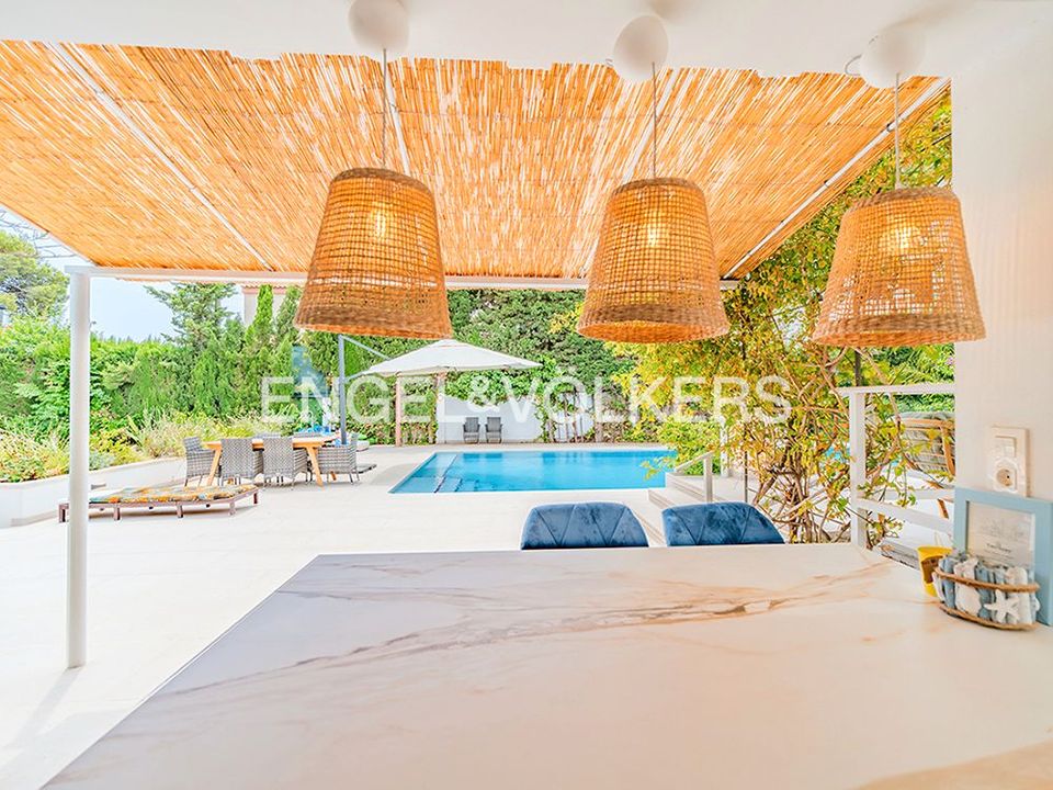 7 bedrooms Villa in Alicante, Spain No. 189272