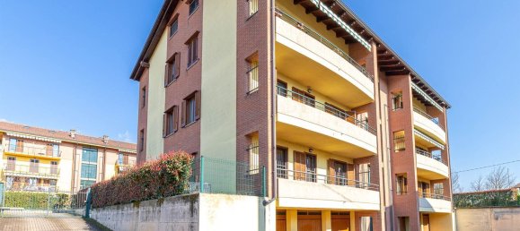 4 rooms Apartment in Ivrea, Italy No. 1811 28