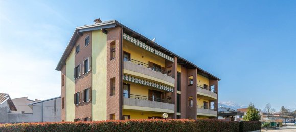 4 rooms Apartment in Ivrea, Italy No. 1811 30