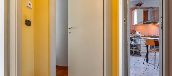 4 rooms Apartment in Ivrea, Italy No. 1811 21