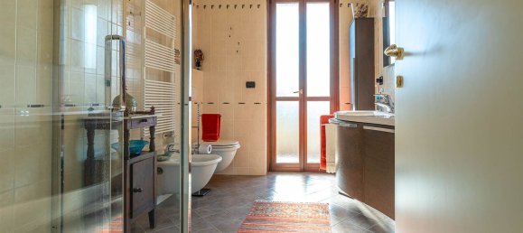 4 rooms Apartment in Ivrea, Italy No. 1811 15