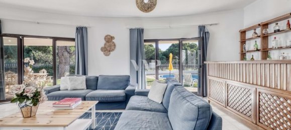 5 bedrooms Villa in Quarteira, Portugal No. 134116 2