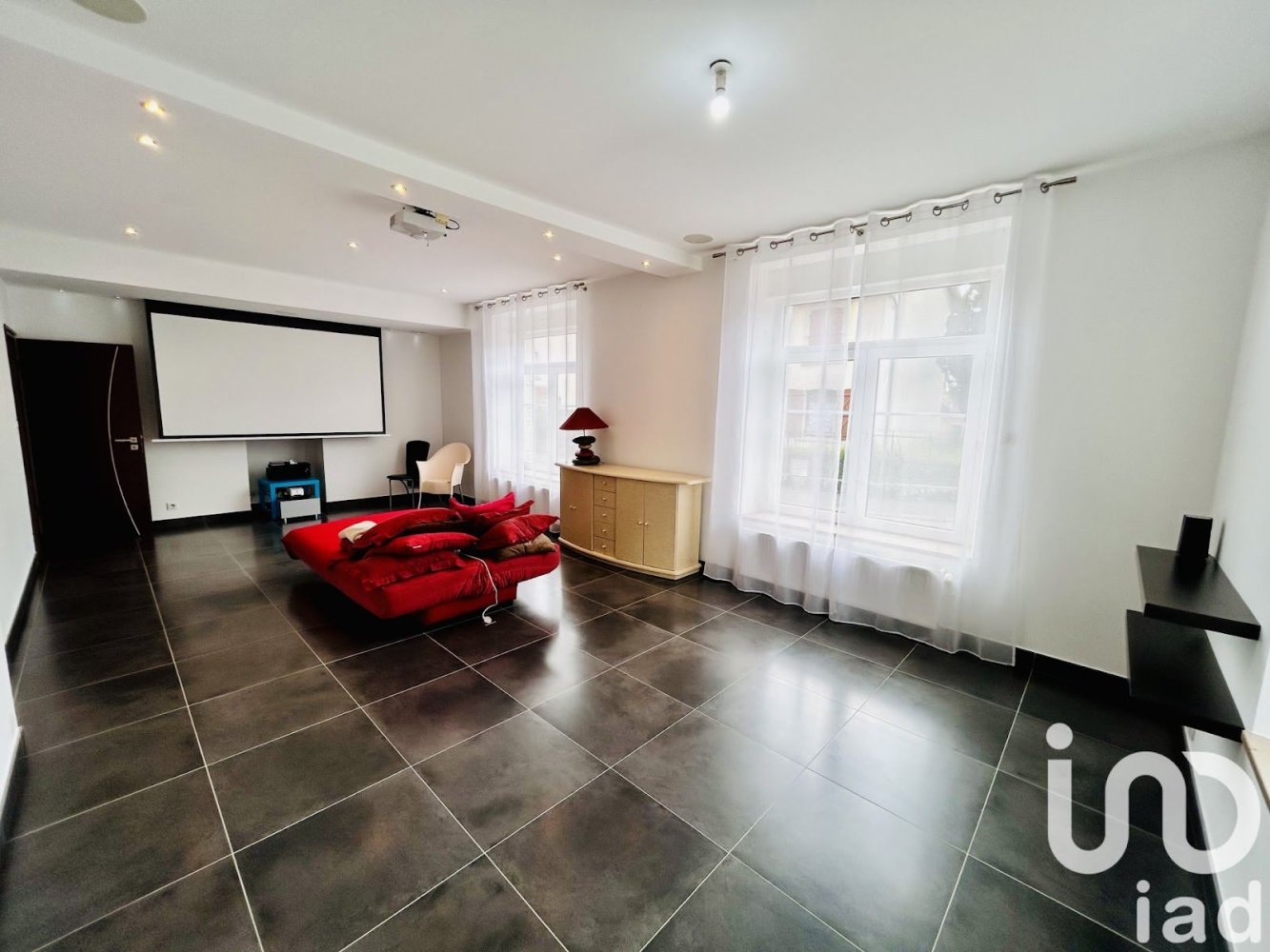 6 bedrooms Office in Giraumont, France No. 246009