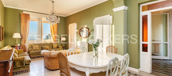 Вилла с 7 спальнями в Брунате, Италия № 132741 2