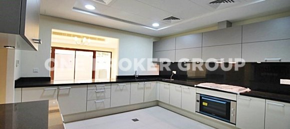 4 bedrooms Townhouse in Meydan, UAE No. 816 24