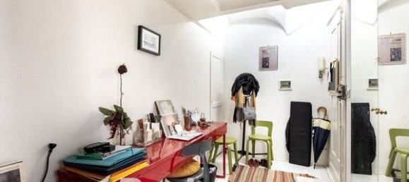 Studio in Rome, Italy No. 205790 10