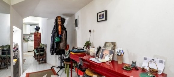 Studio in Rome, Italy No. 205790 9