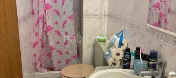 Apartamento de 3 dormitorios en L'Hospitalet de Llobregat, Spain No. 130120 4