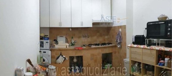 3 bedrooms Apartment in Rome, Italy No. 377775 8
