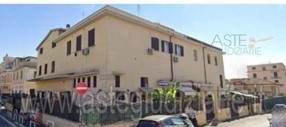 3 Schlafzimmer Wohnung in Rome, Italy, Nr. 335494 3