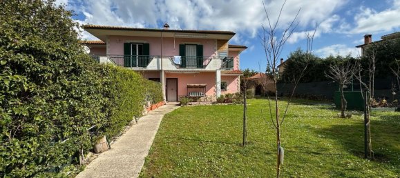 3غرفة منزل في Aprilia, Italy رقم 214751 2