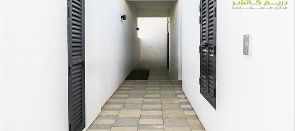 3 bedrooms Villa in Mina Al Arab, UAE No. 34948 5