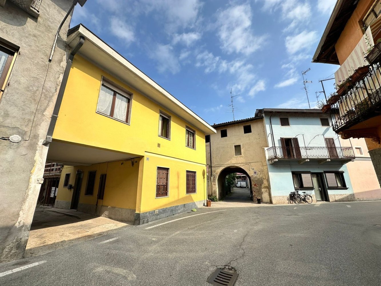3 Schlafzimmer Wohnung in Cameri, Italy, Nr. 319565
