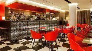 1 room Commercial property in Lucca, Italy No. 25709