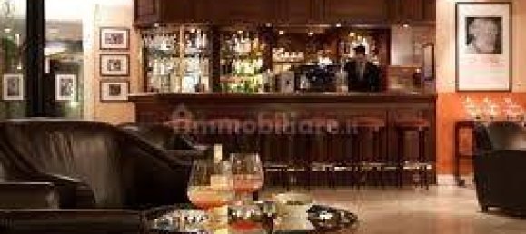 1 room Commercial property in Lucca, Italy No. 25709 6