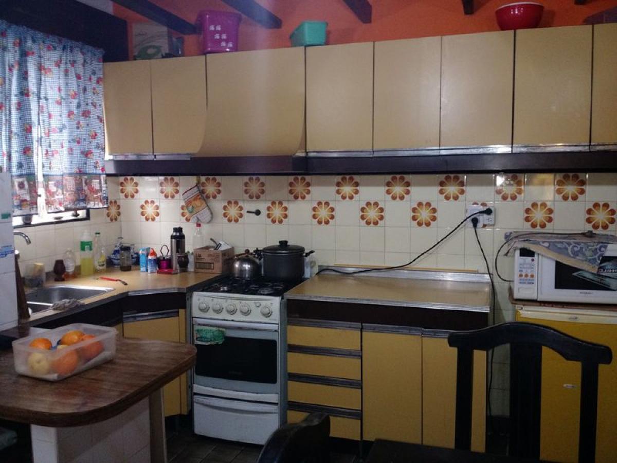 2 bedrooms House in Ituzaingo, Argentina No. 68291