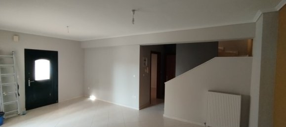 4 Schlafzimmer Property in Epanomi, Greece, Nr. 2604 19